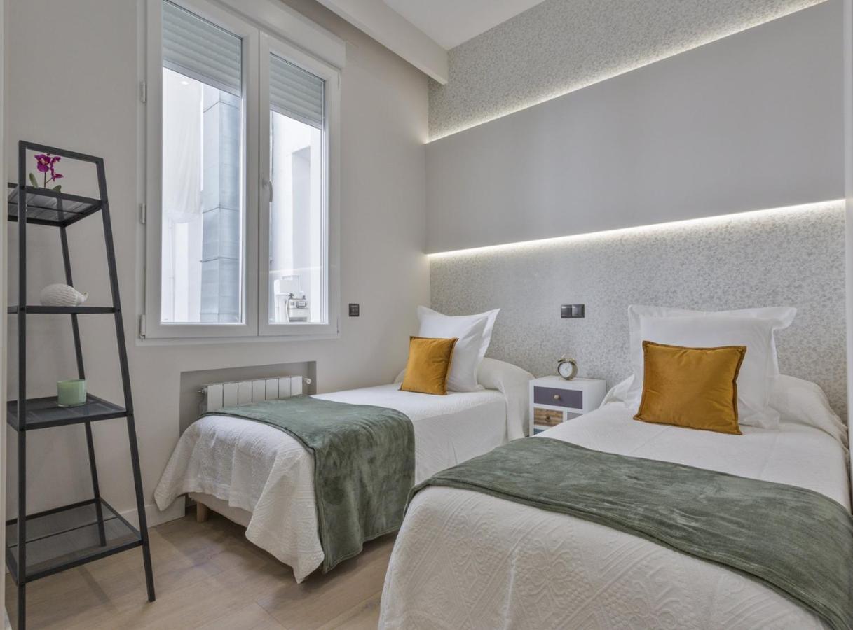Charming Center For 4 Perfect Location, Espoz Y Mina Iii Appartement Madrid
